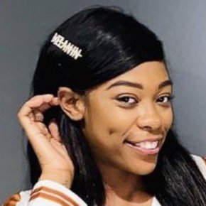 Queona Martin-Williams
