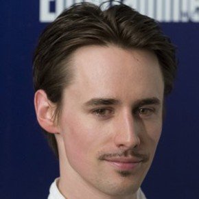 Reeve Carney