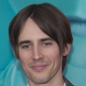 Reeve Carney