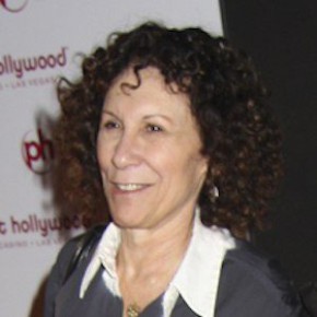 Rhea Perlman