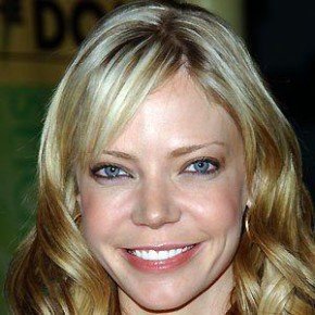 Riki Lindhome