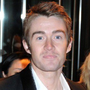 Robert Buckley