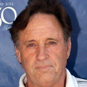 Robert Hays