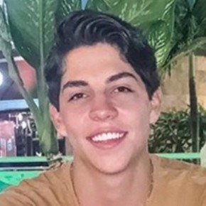 Robin Vega