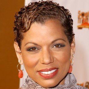 Rolonda Watts