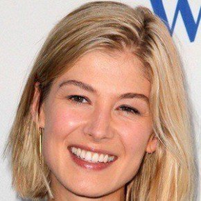 Rosamund Pike