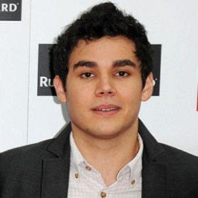 Rostam Batmanglij