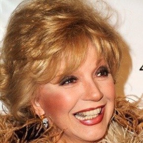 Ruta Lee