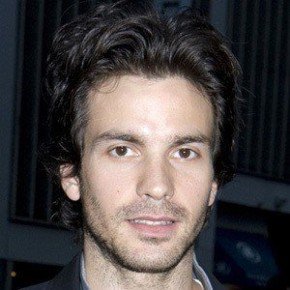 Santiago Cabrera