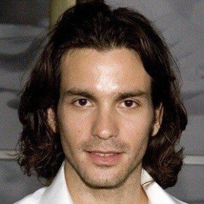 Santiago Cabrera