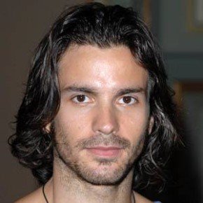 Santiago Cabrera