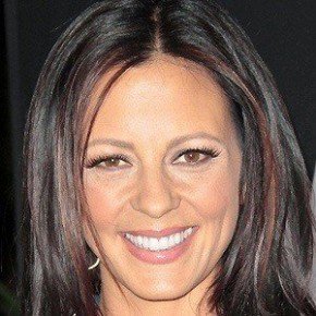 Sara Evans