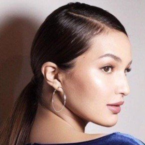 Sarah Lahbati