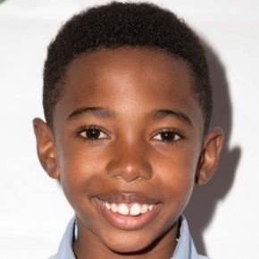 Seth Carr
