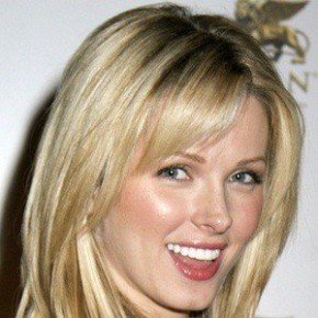Shandi Finnessey