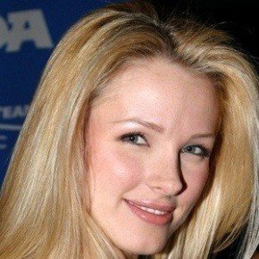 Shandi Finnessey