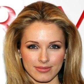 Shandi Finnessey