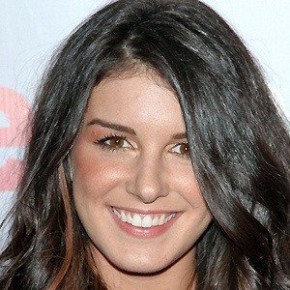 Shenae Grimes