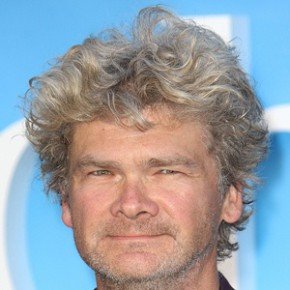 Simon Farnaby