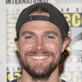 Stephen Amell