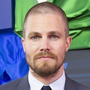 Stephen Amell