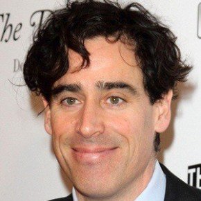 Stephen Mangan