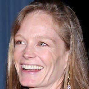Suzy Amis
