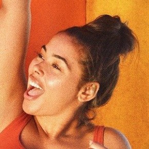Tabria Majors