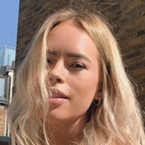 Tanya Burr