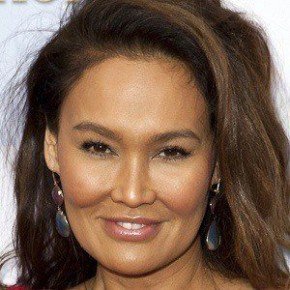 Tia Carrere