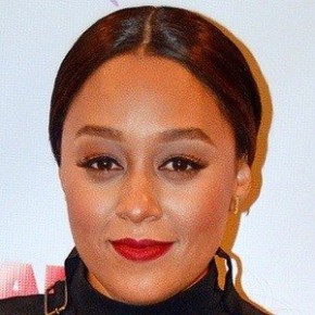 Tia Mowry