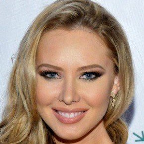 Tiffany Toth