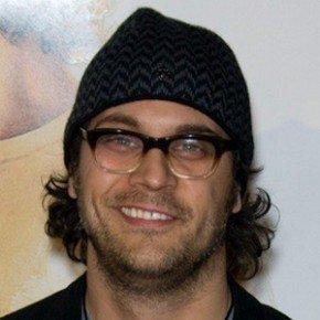 Todd Stashwick
