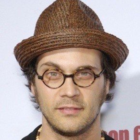 Todd Stashwick
