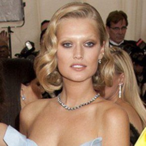Toni Garrn