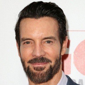 Tony Horton
