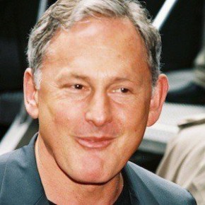 Victor Garber