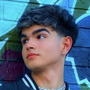 Victor Jr Ramírez
