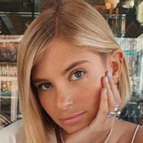 Xenia Adonts
