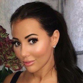 Yazmin Oukhellou