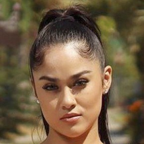 Yocelyn Alexander