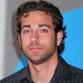 Zachary Levi