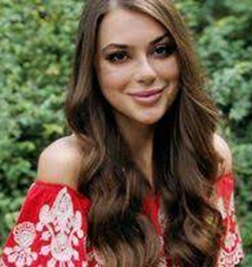 Zoe Roe