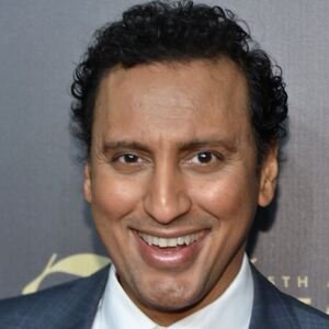 Aasif Mandvi