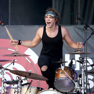 Ashton Irwin
