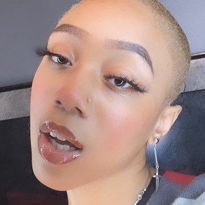 Naomiibrookk