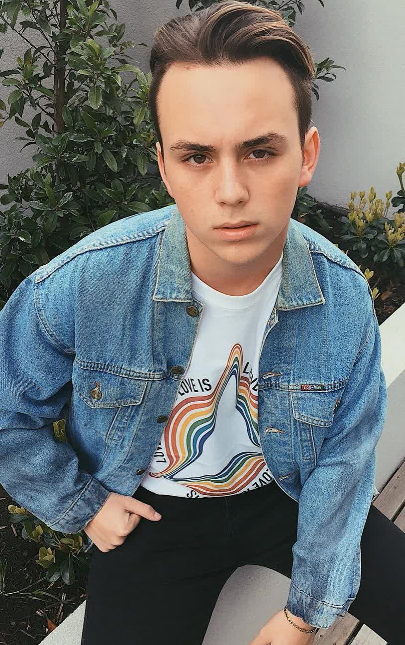 Tyde Levi
