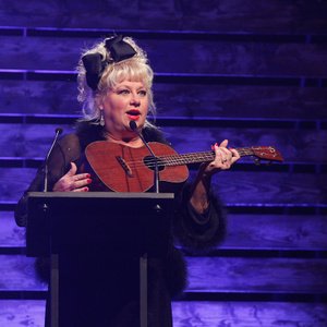 Victoria Jackson