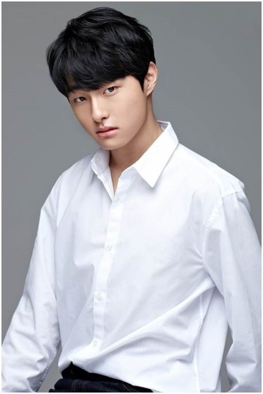 Yoon Chan-young