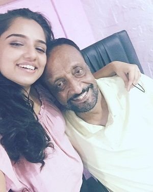 Ahsaas Channa with her father